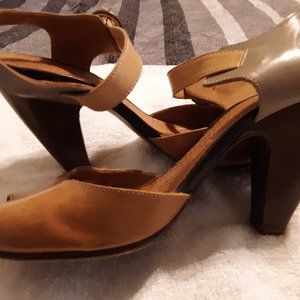 Women's Chie Mahari sandals